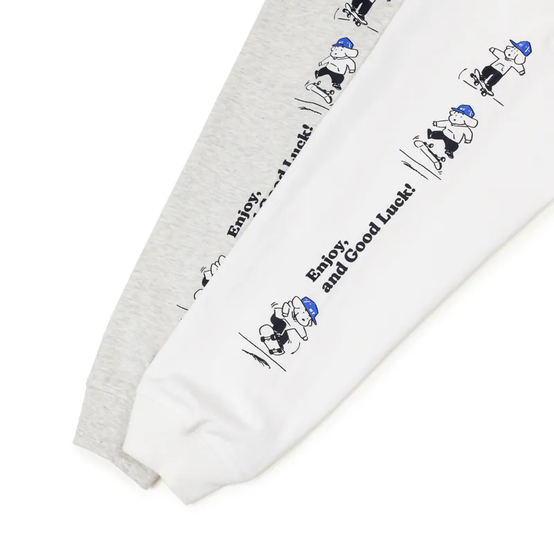 ODD AND JOHN | Graphic Long Sleeves Tee by FILTER017® Culture Supply™ 圖像長Tee/雪花白