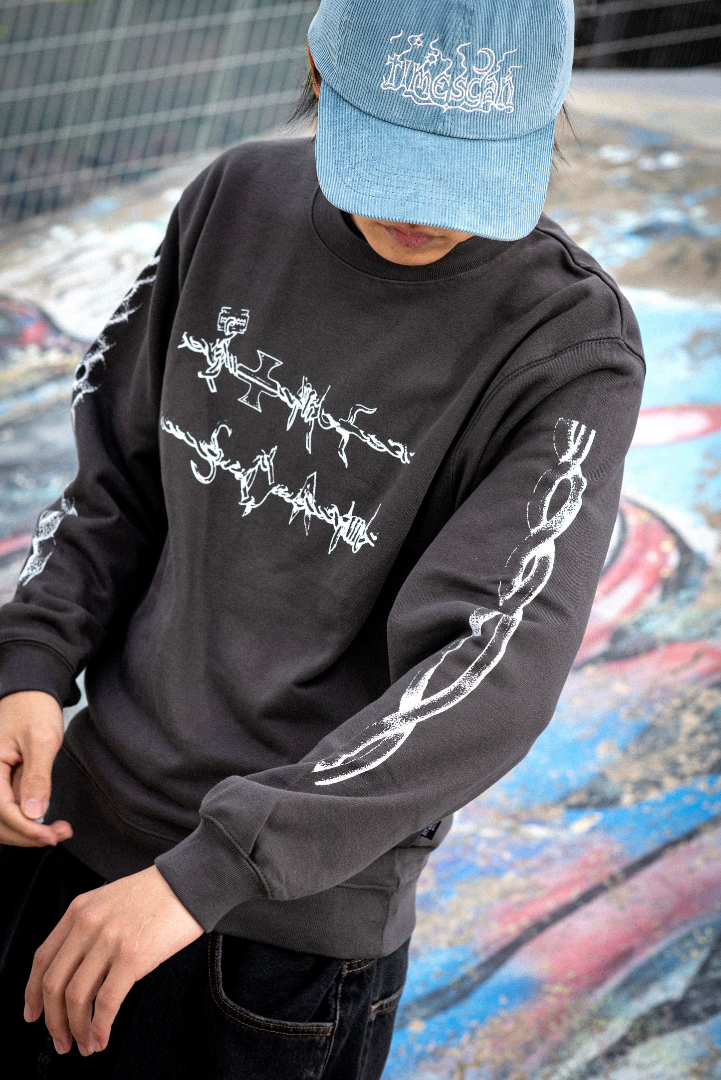 TIMESCAN BARBWIRE CREWNECK