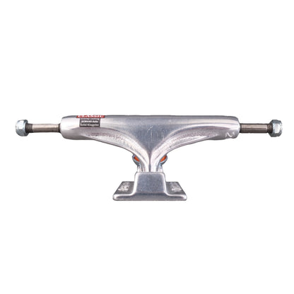 RENACE TRUCKS “Classic Polished”