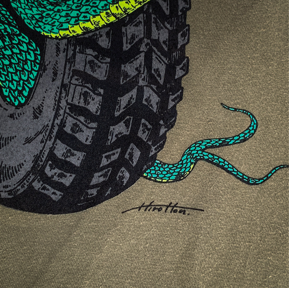 TWIN SERPENT T-SHIRT