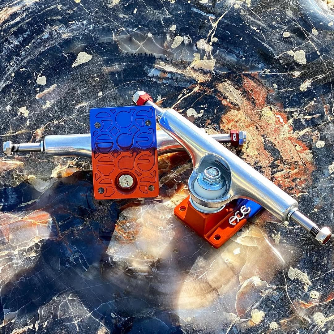 Ace AF1 - Anodized Blue / Orange 輪架